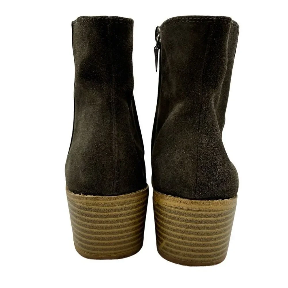 Clarks‎ Breccan Myth Suede Ankle Boots Khaki Olive Size 7.5